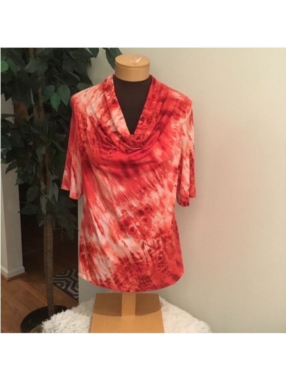 Susan Graver elbow sleeve cowel neck 
top Womans size small red tie dye